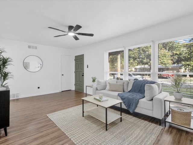 3315 Mayhew Drive, Dallas, TX 75228