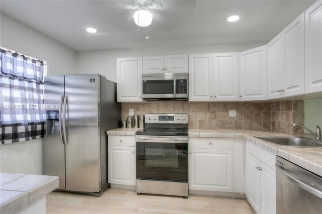 8810 W Mcnab Rd 306, Tamarac, FL 33321