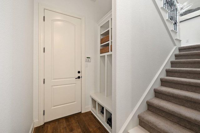 712 Crestone Stream DR, Austin, TX 78738