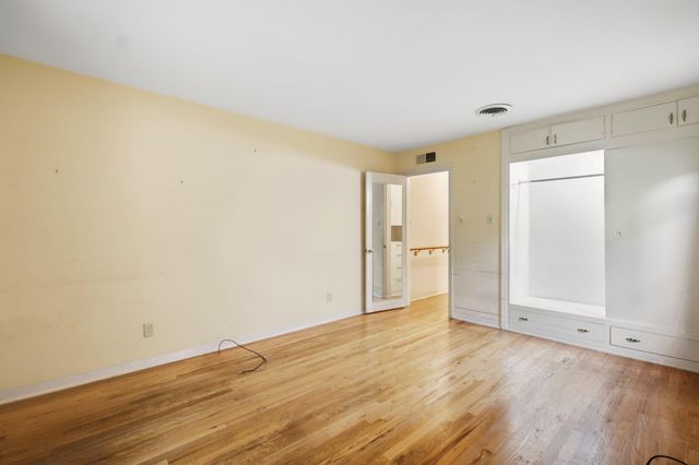 1512 Los Alamos Avenue SW, Albuquerque, NM 87104