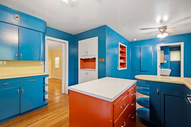 1512 Los Alamos Avenue SW, Albuquerque, NM 87104