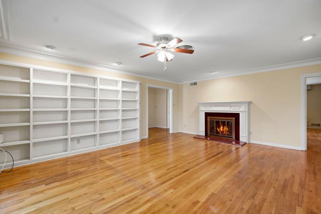 1512 Los Alamos Avenue SW, Albuquerque, NM 87104
