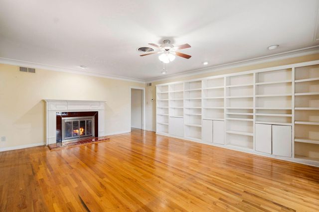 1512 Los Alamos Avenue SW, Albuquerque, NM 87104