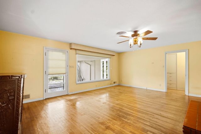 1512 Los Alamos Avenue SW, Albuquerque, NM 87104