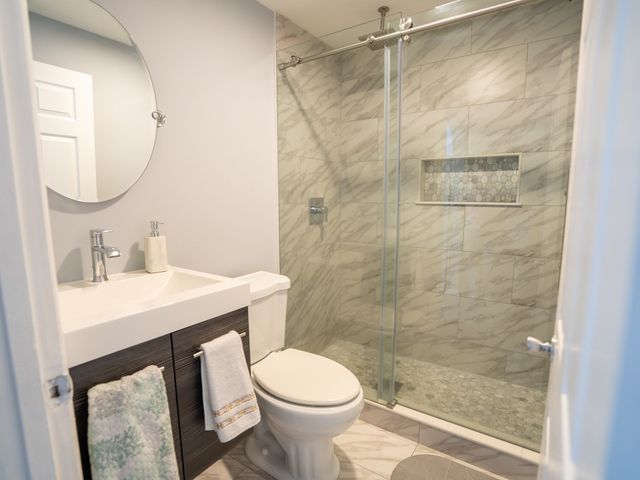 346 Christian St, Lowell, MA 01850