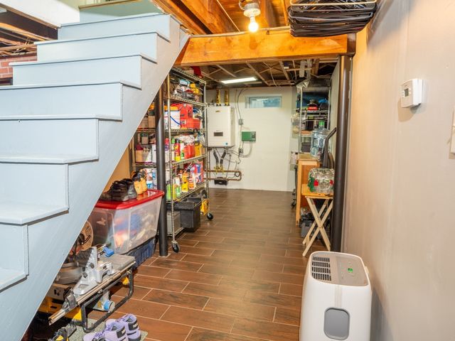 346 Christian St, Lowell, MA 01850