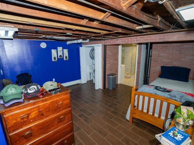 346 Christian St, Lowell, MA 01850