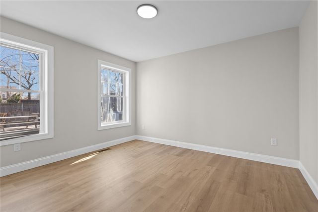 804 DOUGLAS Avenue, Providence, RI 02908