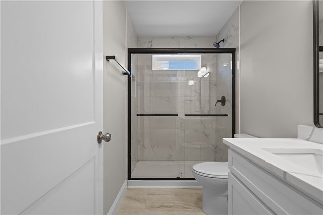 804 DOUGLAS Avenue, Providence, RI 02908