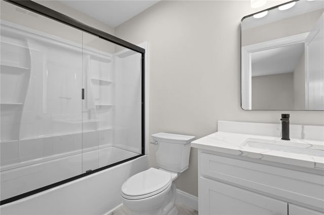 804 DOUGLAS Avenue, Providence, RI 02908