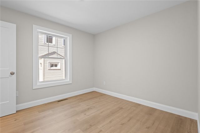 804 DOUGLAS Avenue, Providence, RI 02908