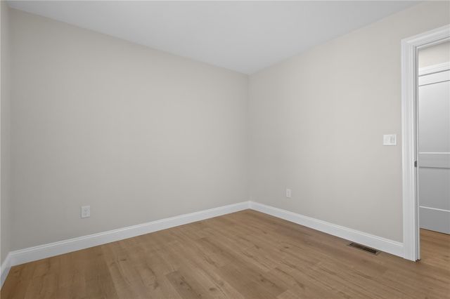 804 DOUGLAS Avenue, Providence, RI 02908