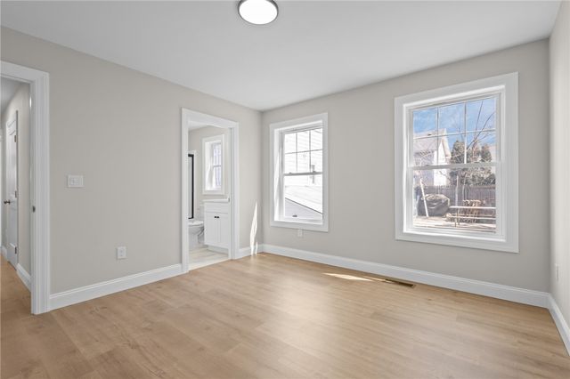 804 DOUGLAS Avenue, Providence, RI 02908