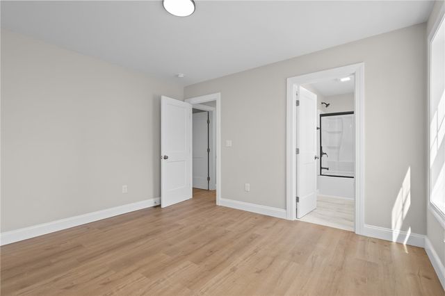 804 DOUGLAS Avenue, Providence, RI 02908