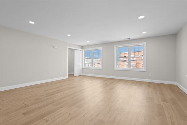 804 DOUGLAS Avenue, Providence, RI 02908