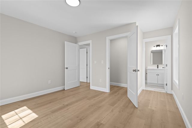 804 DOUGLAS Avenue, Providence, RI 02908