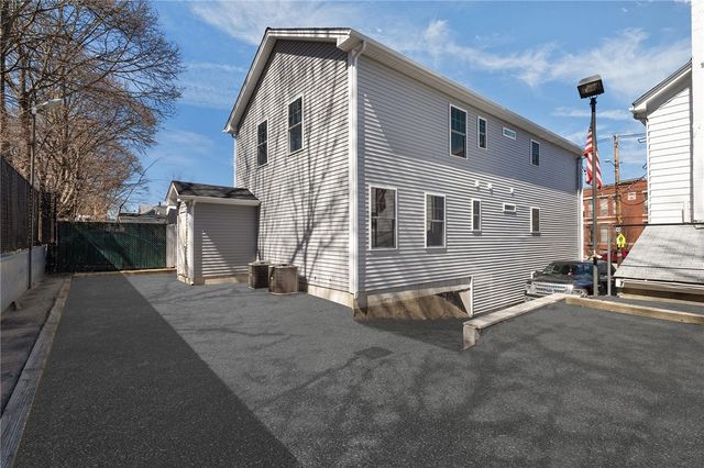 804 DOUGLAS Avenue, Providence, RI 02908