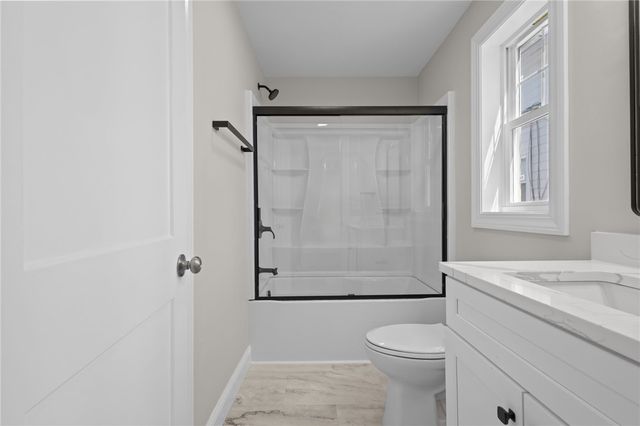 804 DOUGLAS Avenue, Providence, RI 02908