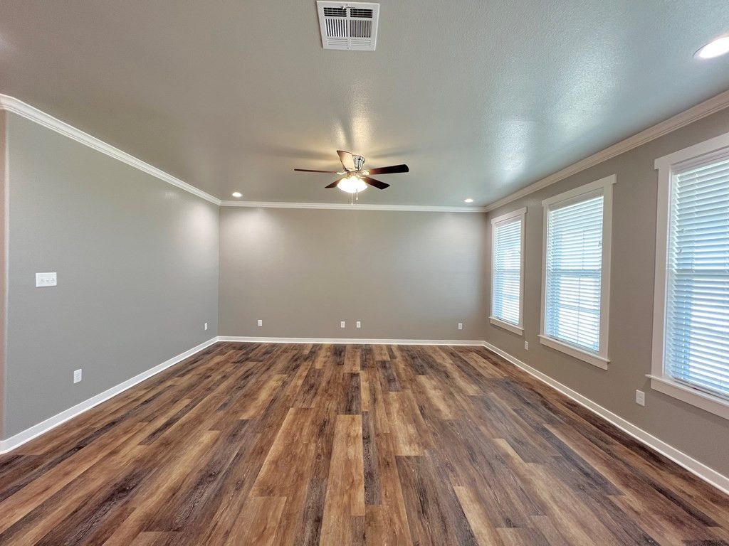 Image 5 of property listing at 4041 Blair Lane, San Angelo, TX 76904