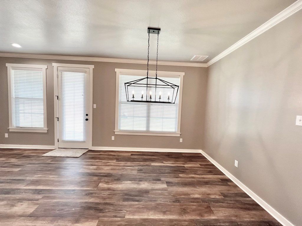Image 8 of property listing at 4041 Blair Lane, San Angelo, TX 76904