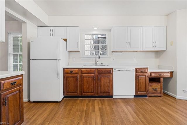 150 Hidden Lake PL, Newport News, VA 23602