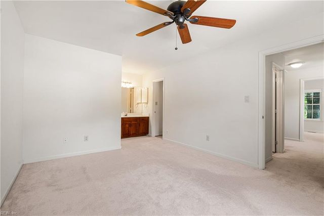 150 Hidden Lake PL, Newport News, VA 23602