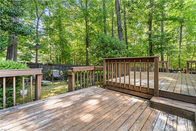 150 Hidden Lake PL, Newport News, VA 23602