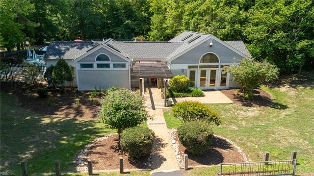 150 Hidden Lake PL, Newport News, VA 23602