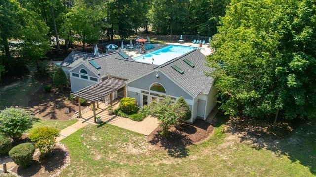 150 Hidden Lake PL, Newport News, VA 23602