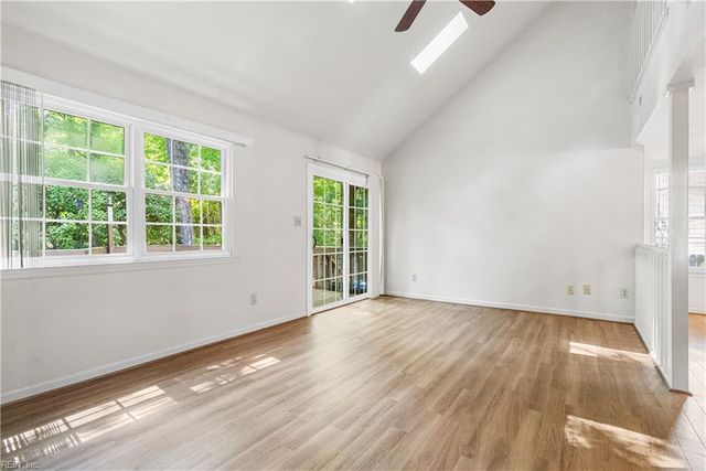 150 Hidden Lake PL, Newport News, VA 23602