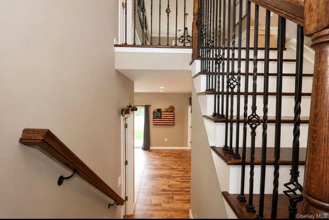 960 County Route 17, Montgomery, NY 12549