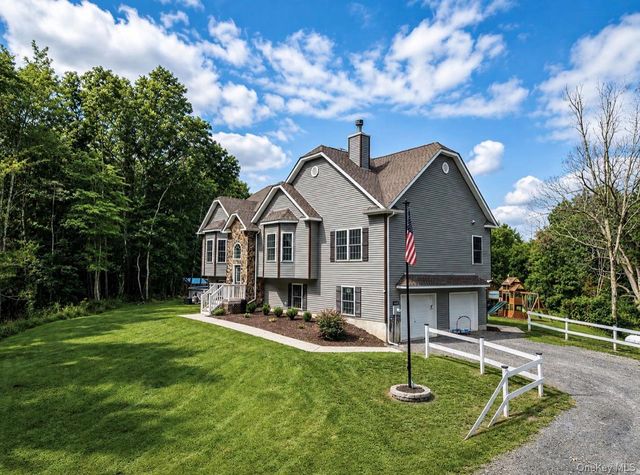960 County Route 17, Montgomery, NY 12549
