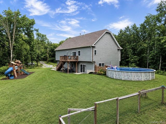 960 County Route 17, Montgomery, NY 12549
