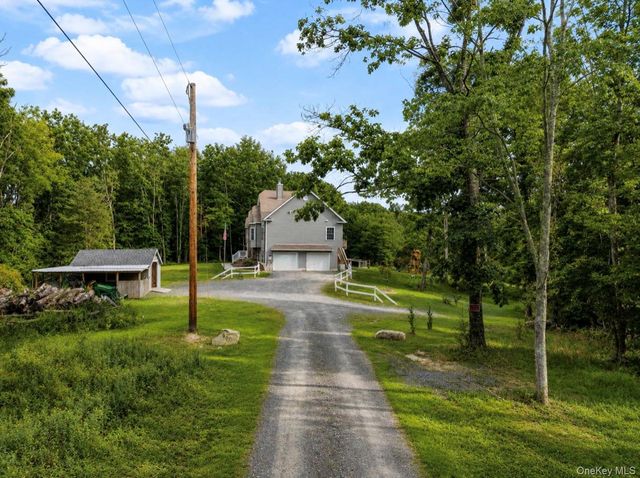 960 County Route 17, Montgomery, NY 12549