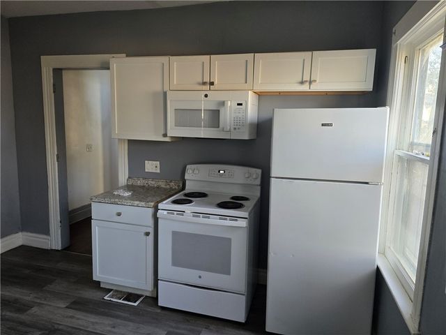 150 Gardiner Avenue, Rochester, NY 14611