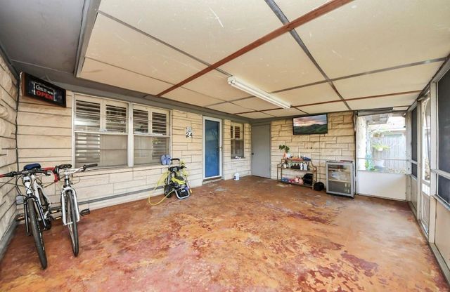 1226 Stonecrest, Houston, TX 77018