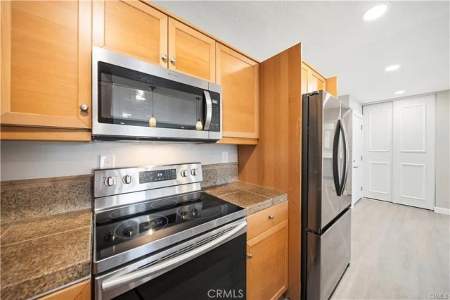 23515 Lyons Avenue 291, Valencia, CA 91355