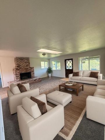 9086 Coker Road, Salinas, CA 93907