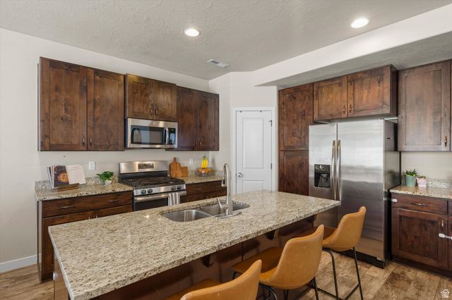 288 S 600 W, Centerville, UT 84014
