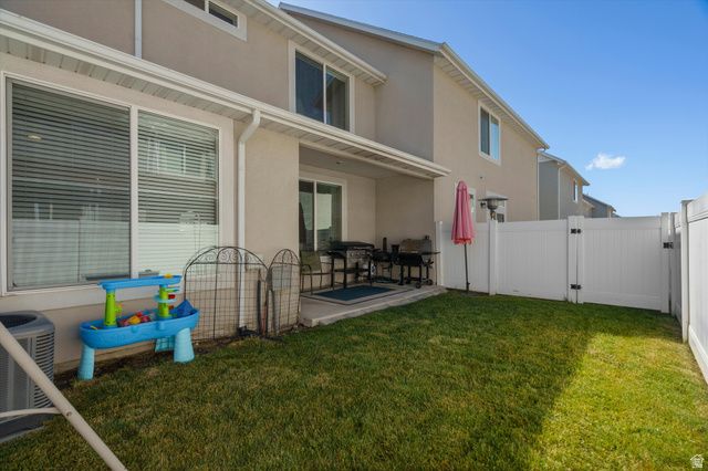 288 S 600 W, Centerville, UT 84014