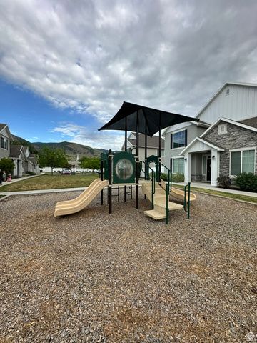 288 S 600 W, Centerville, UT 84014