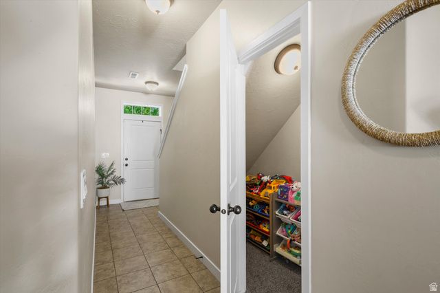 288 S 600 W, Centerville, UT 84014
