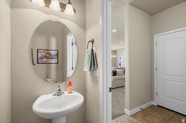 288 S 600 W, Centerville, UT 84014