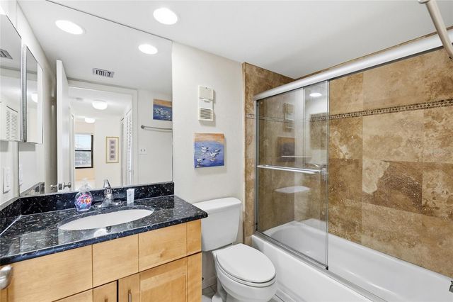 15 GLENDALE STREET B4, Clearwater, FL 33767