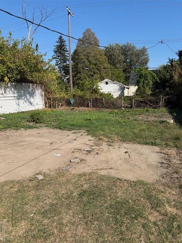 20274 Hickory Street, Detroit, MI 48205