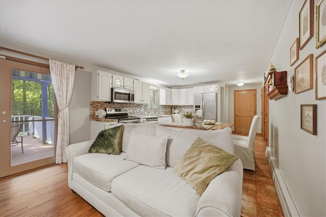 122 Burlingame Road, Smithfield, RI 02917