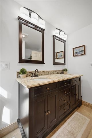 122 Burlingame Road, Smithfield, RI 02917