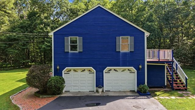 122 Burlingame Road, Smithfield, RI 02917