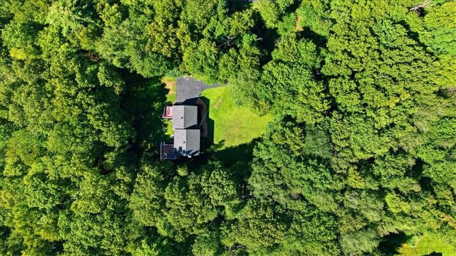 122 Burlingame Road, Smithfield, RI 02917