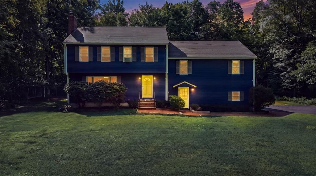 122 Burlingame Road, Smithfield, RI 02917